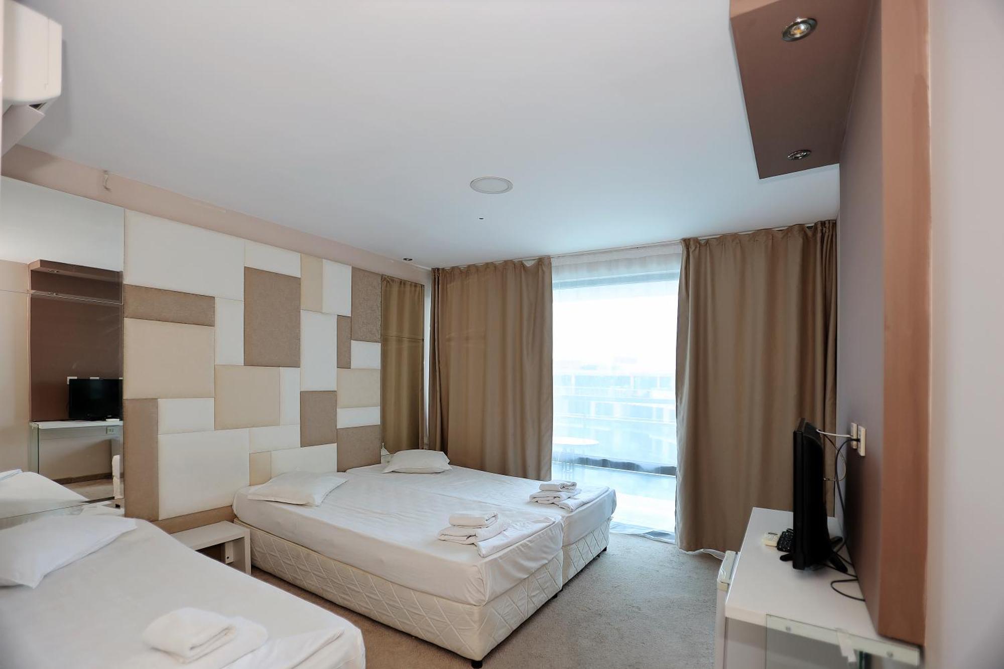 Riviera Blue Hotel Pantai Sunny Luaran gambar