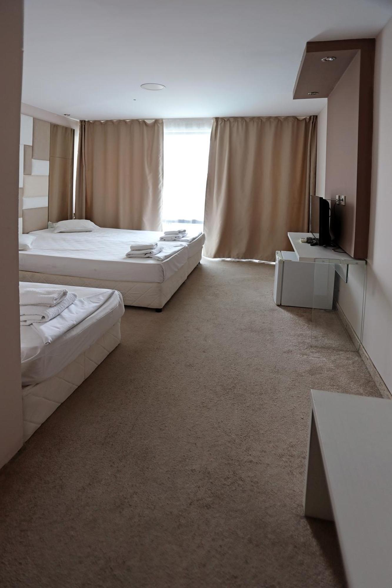 Riviera Blue Hotel Pantai Sunny Luaran gambar