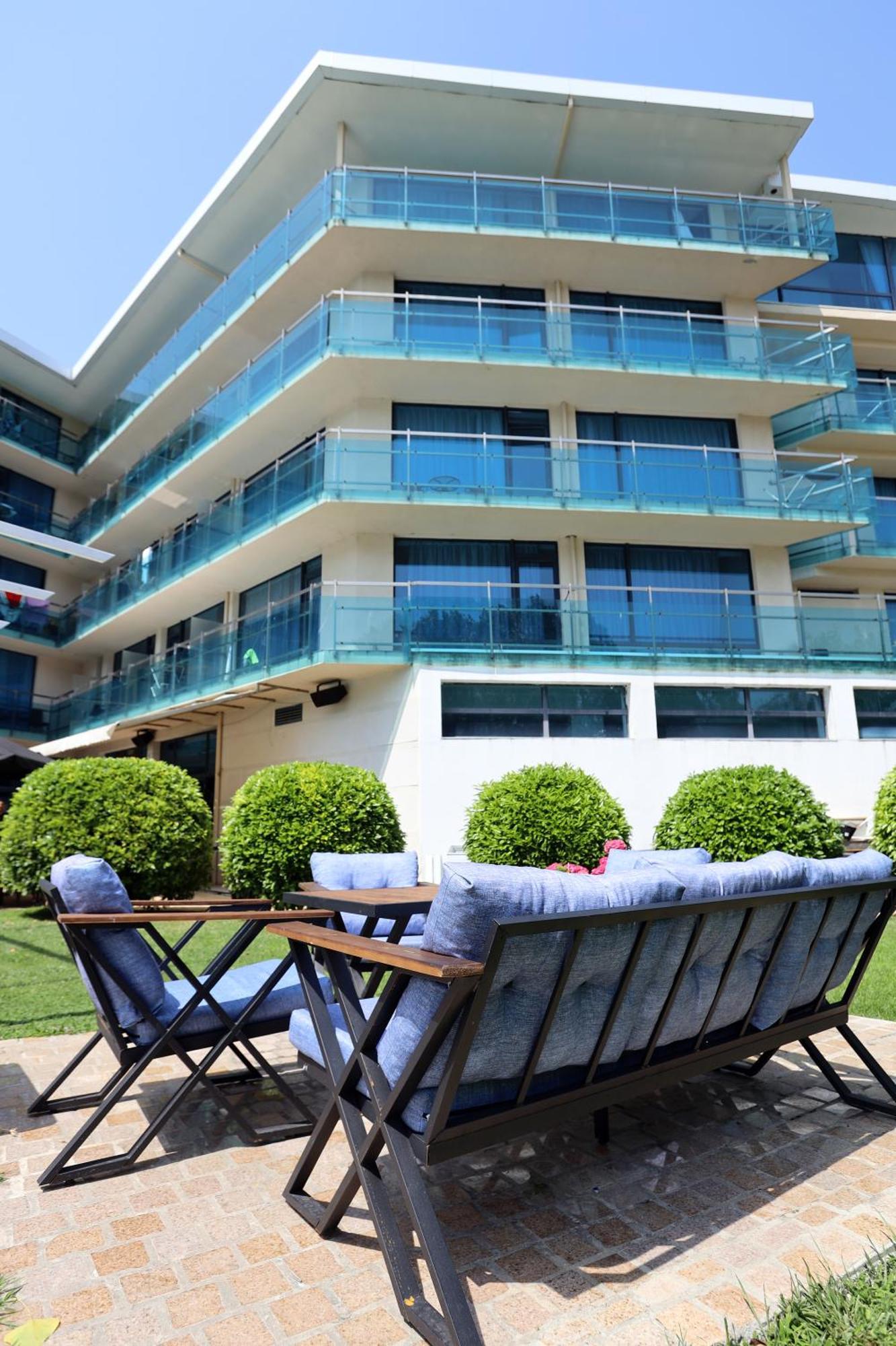 Riviera Blue Hotel Pantai Sunny Luaran gambar