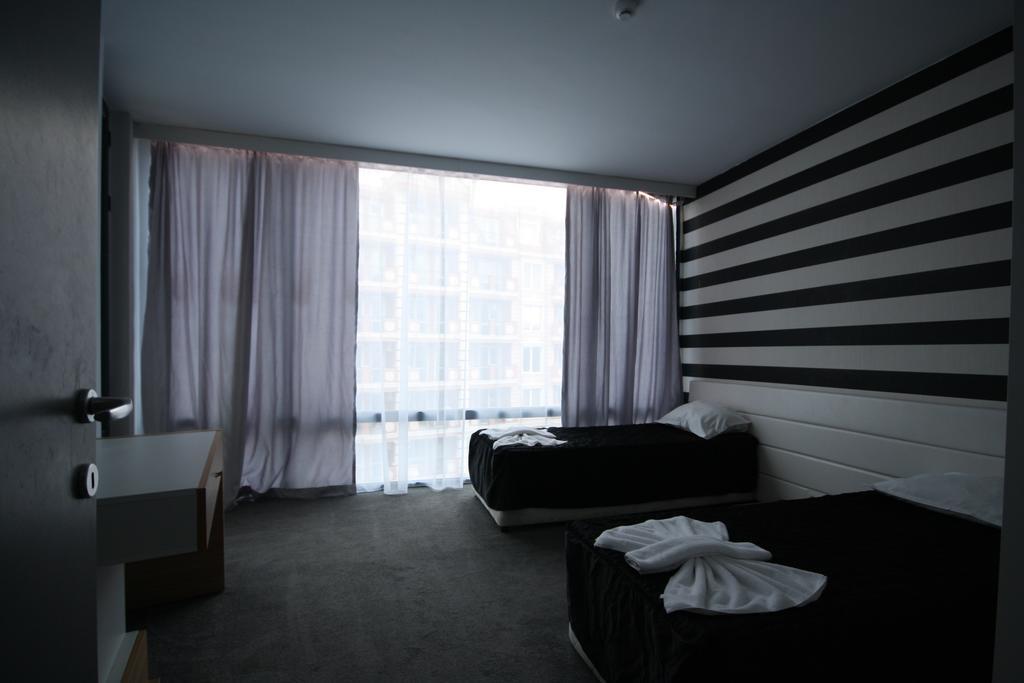 Riviera Blue Hotel Pantai Sunny Luaran gambar