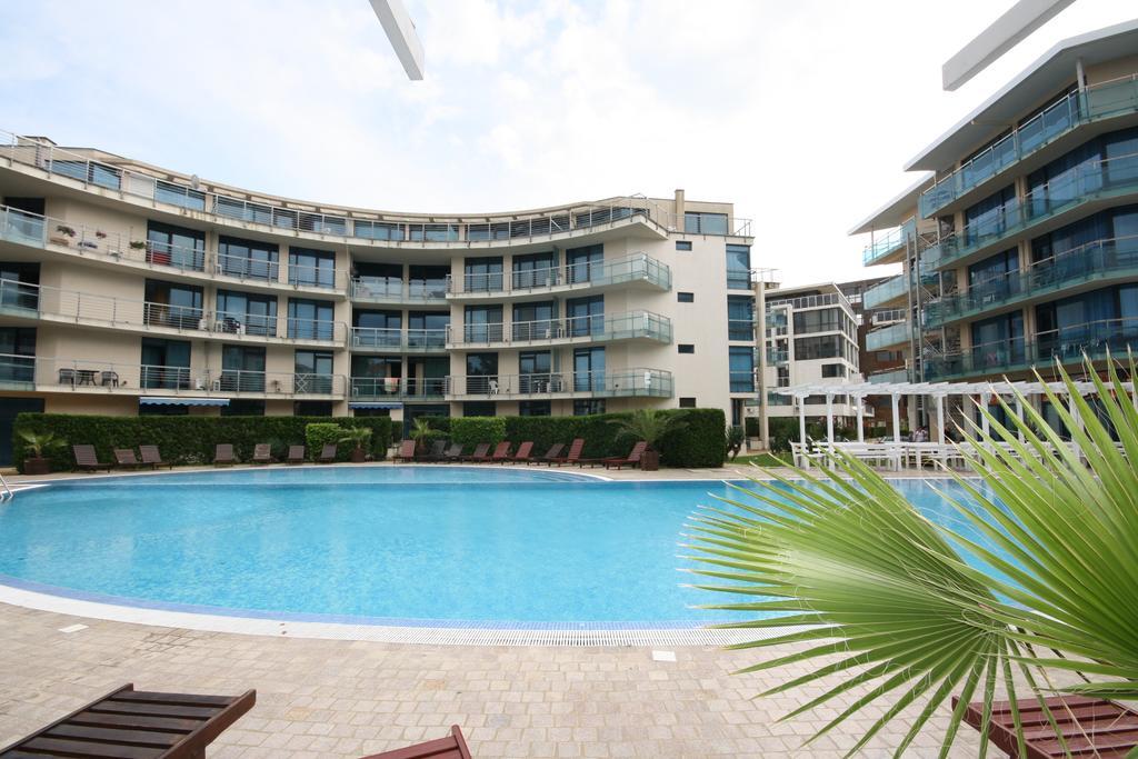 Riviera Blue Hotel Pantai Sunny Luaran gambar
